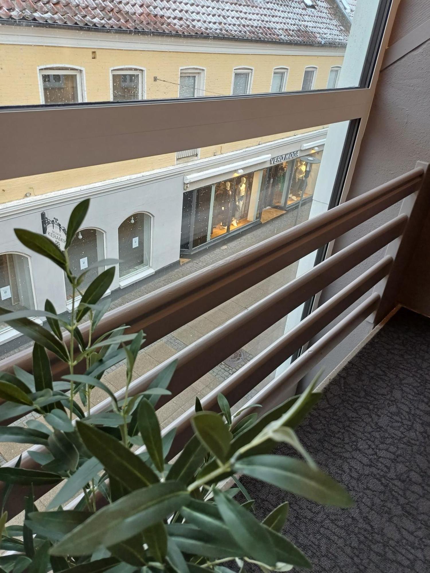 Double Room 9 In Saeby Экстерьер фото